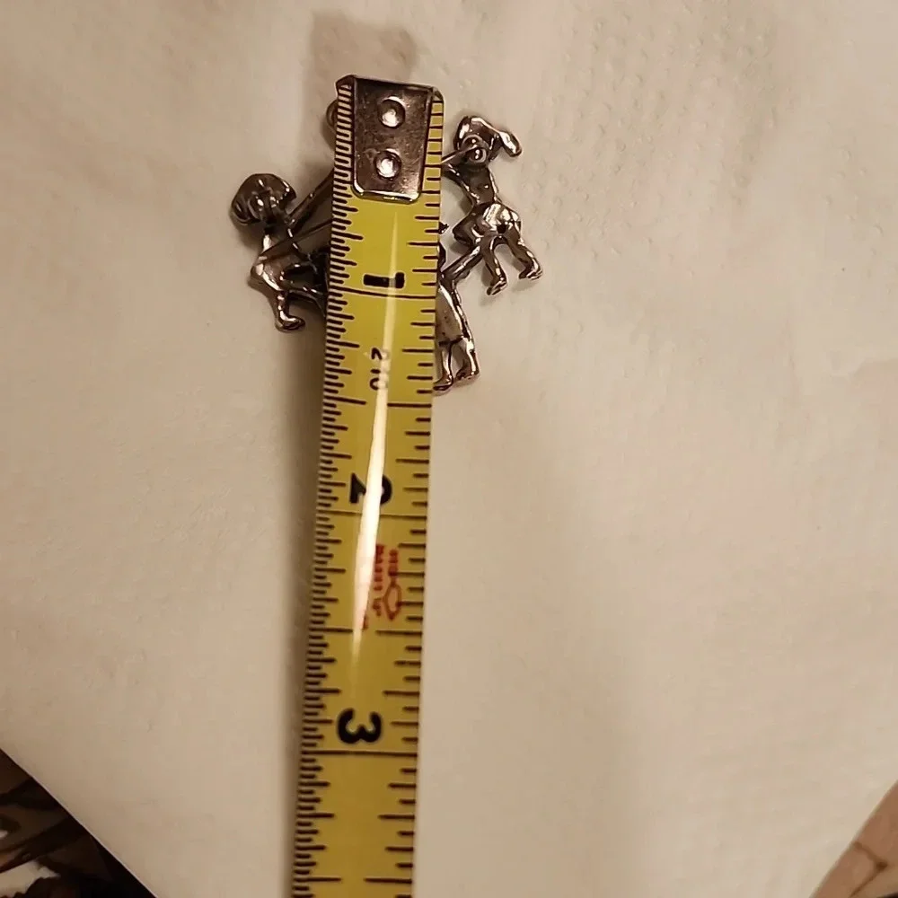 Vintage Sterling‎ children circle game brooch